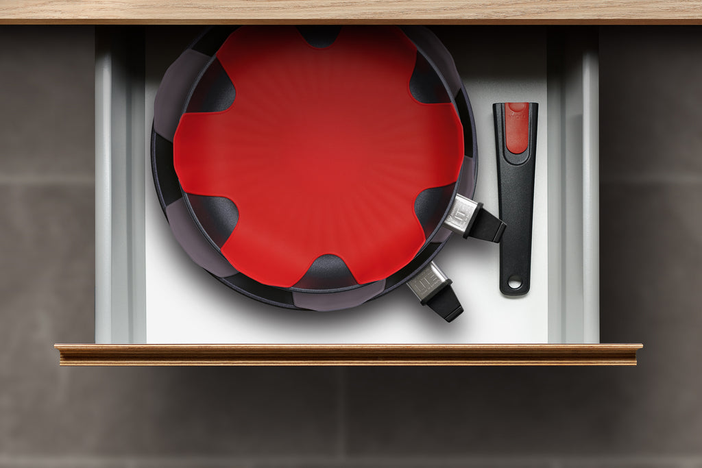SILICONE PAN PROTECTORS 3PC SET/RED & GRAY